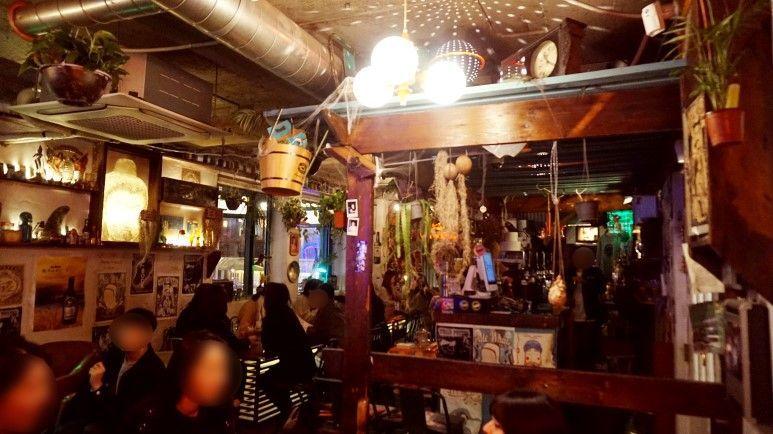 6 Amazing bars in Hapjeong These 6 bars all have different characters and style. Some of them will blow your mind!